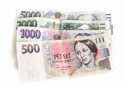 Letošní bankovní novinky: bonus 3 000 Kč i společné bankomaty